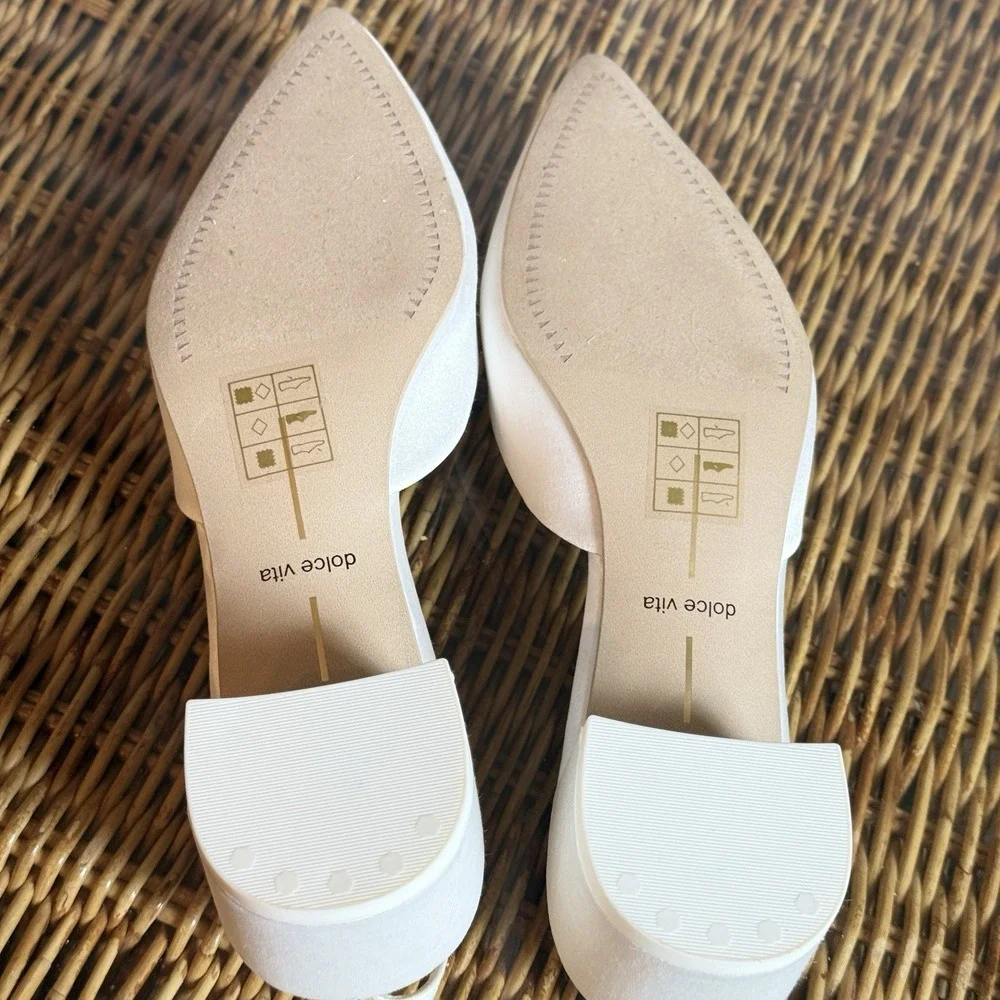 Dolce Vita Carel Pointed Toe Low Block Heel Pumps True White Satin Sz 7